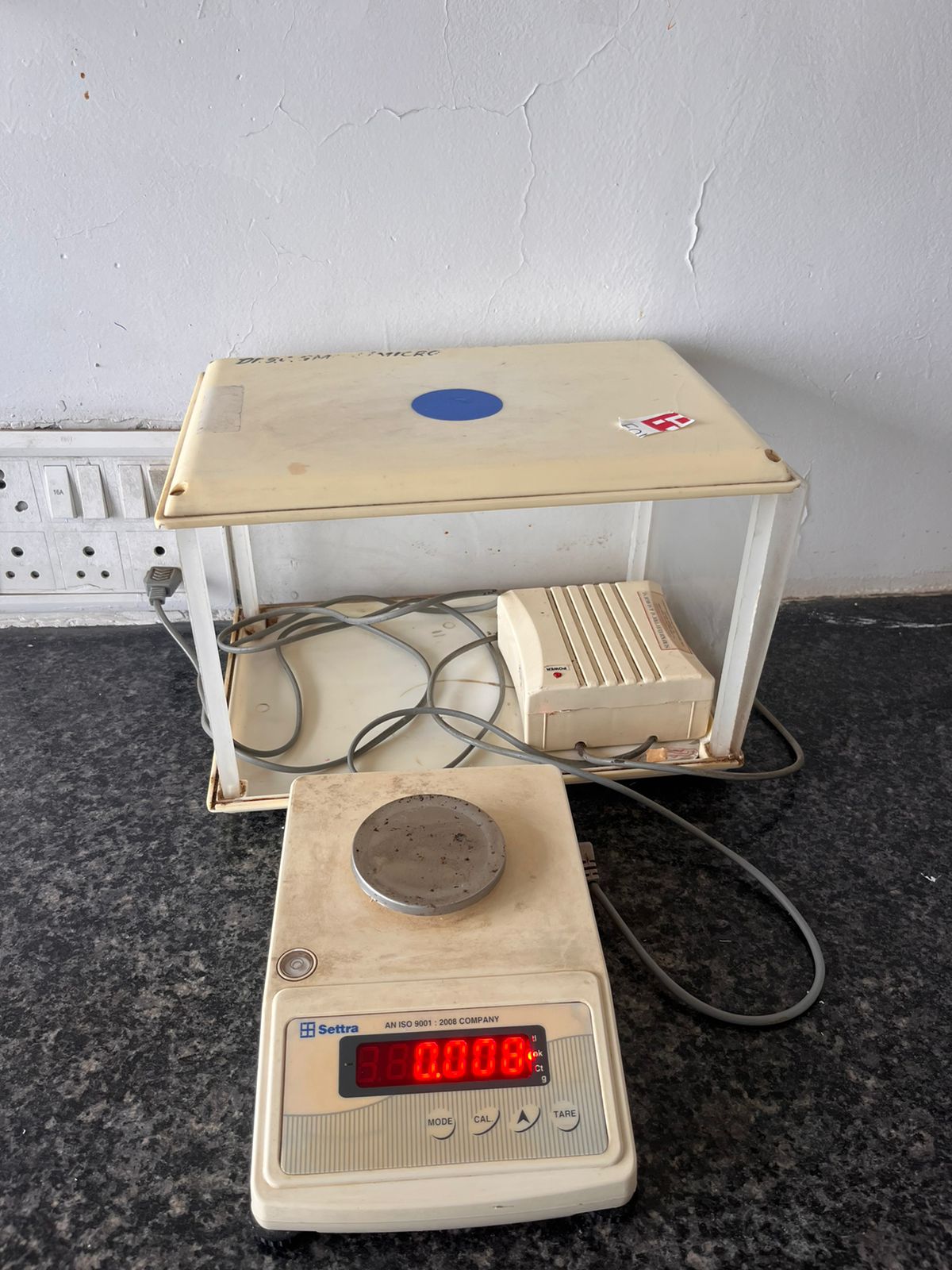 DIGITAL WEIGH MACHINE